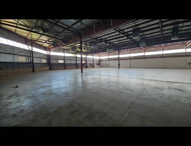 INDUSTRIAL PROPERTY TO RENT IN HALFWAY HOUSE